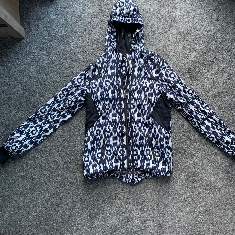Lululemon Downtime Ikat jacket 8